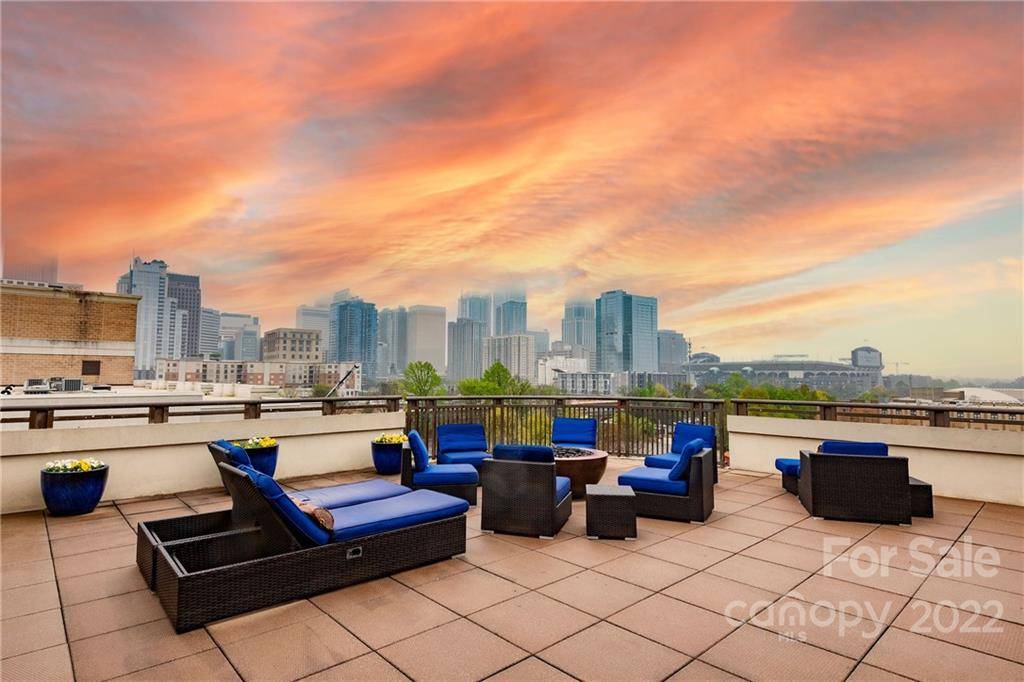 Charlotte, NC 28202,718 W Trade ST #105