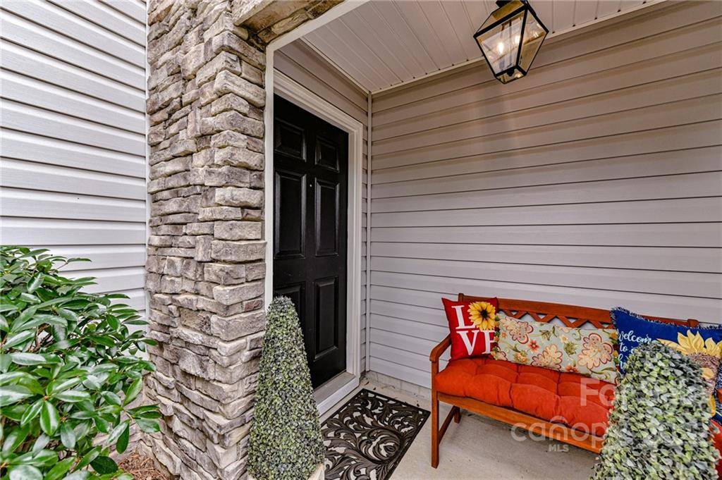 Charlotte, NC 28269,8814 Meadowmont View DR