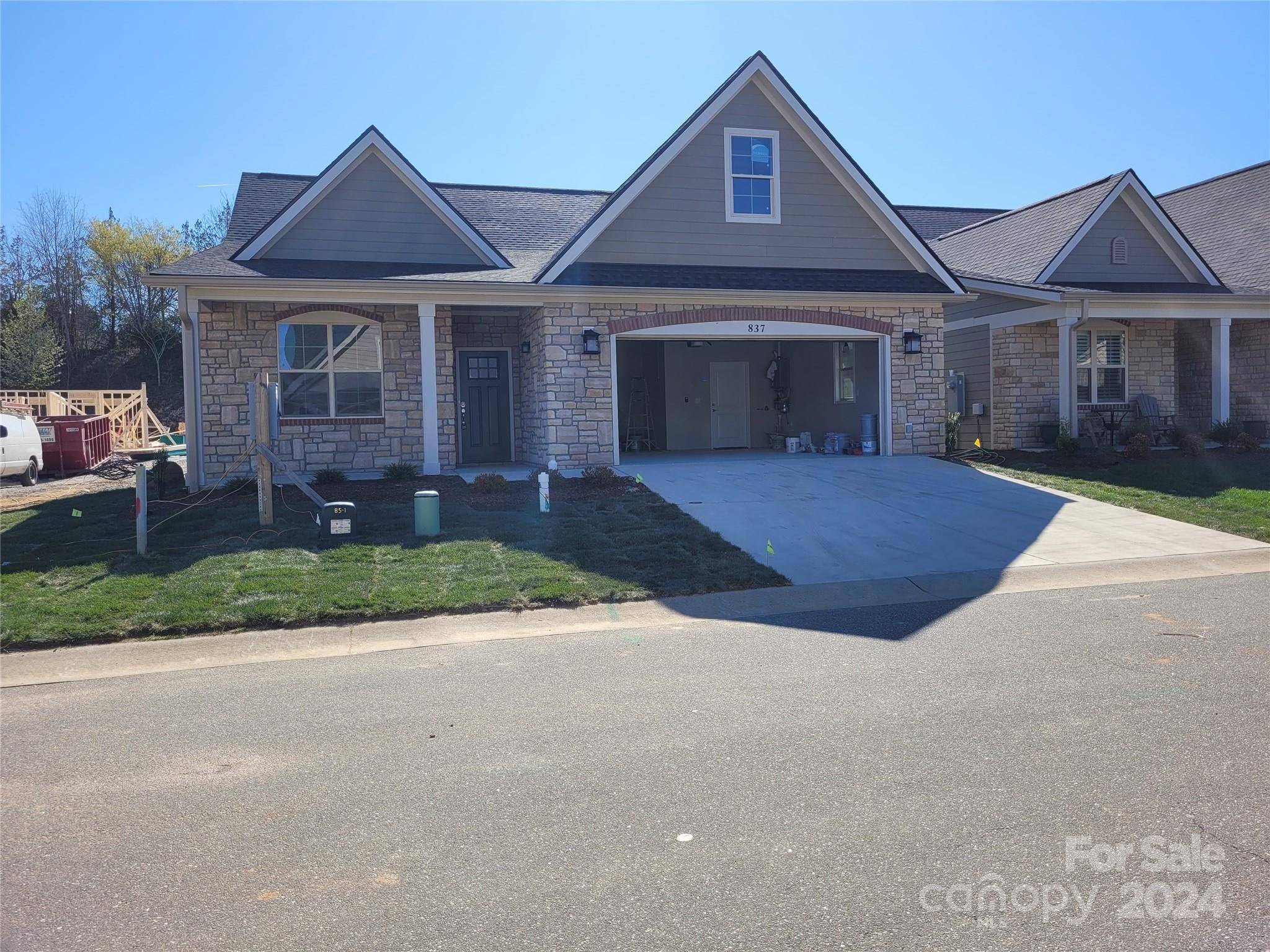 Hickory, NC 28601,837 Wynnshire DR #52