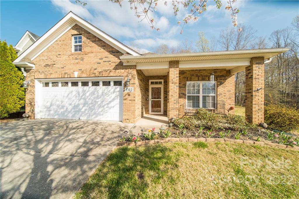 Troutman, NC 28166,141 Aberdeen DR