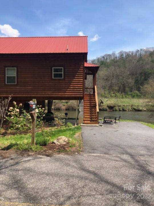 Sylva, NC 28779,648 Riverbend RD