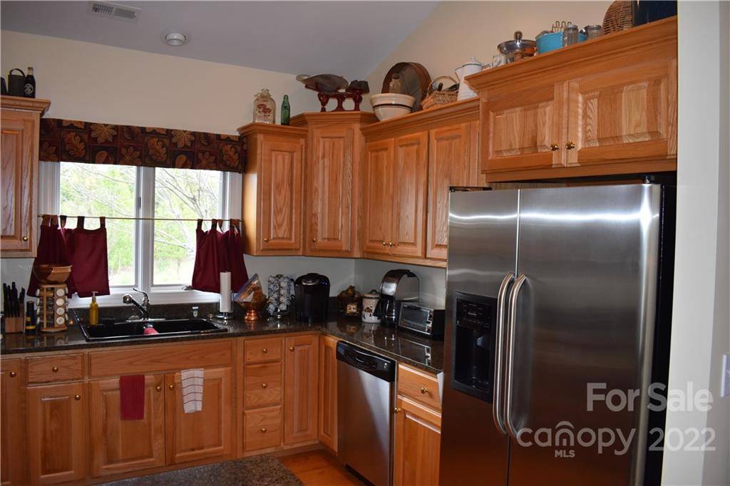 Nebo, NC 28761,149 Bear Cliff Village DR #5B