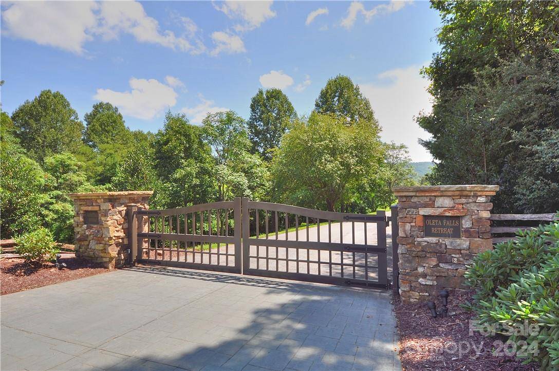 Hendersonville, NC 28792,110 Stone Valley WAY #20