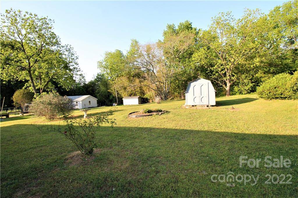 Shelby, NC 28152,5423 Canterbury RD