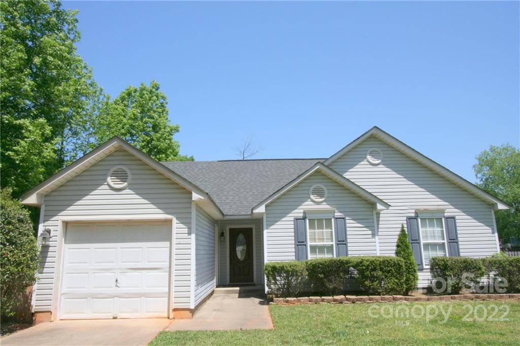 Matthews, NC 28104,705 White Oak LN