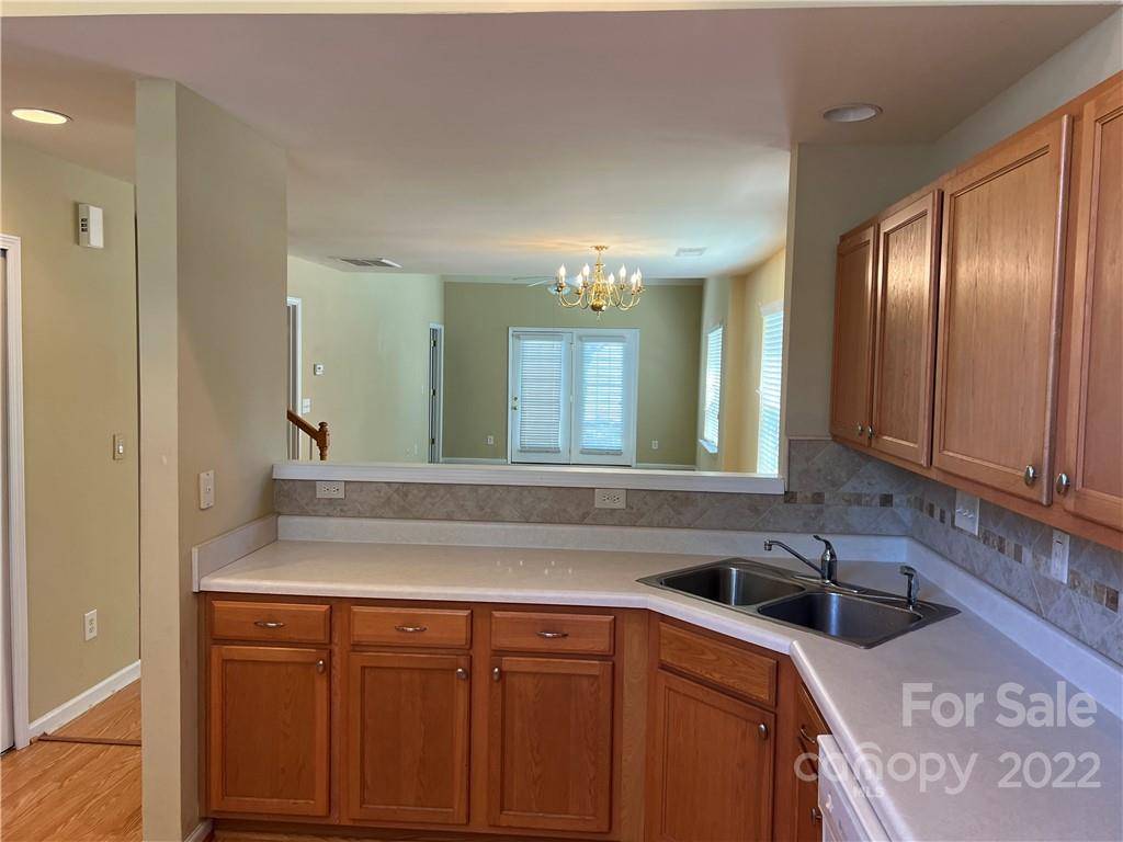 Charlotte, NC 28270,11027 Alderbrook LN