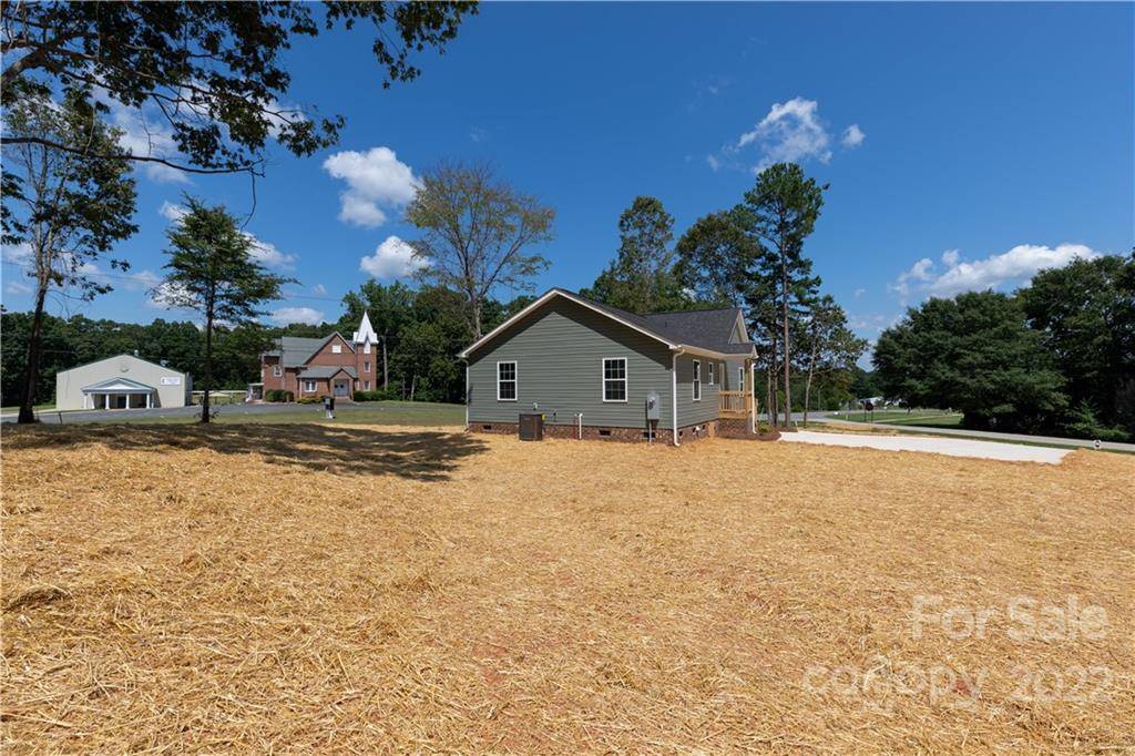 Hickory Grove, SC 29717,6184 Hopewell RD