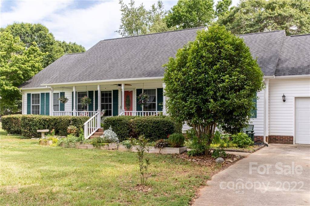 Clover, SC 29710,731 Pinehaven CIR