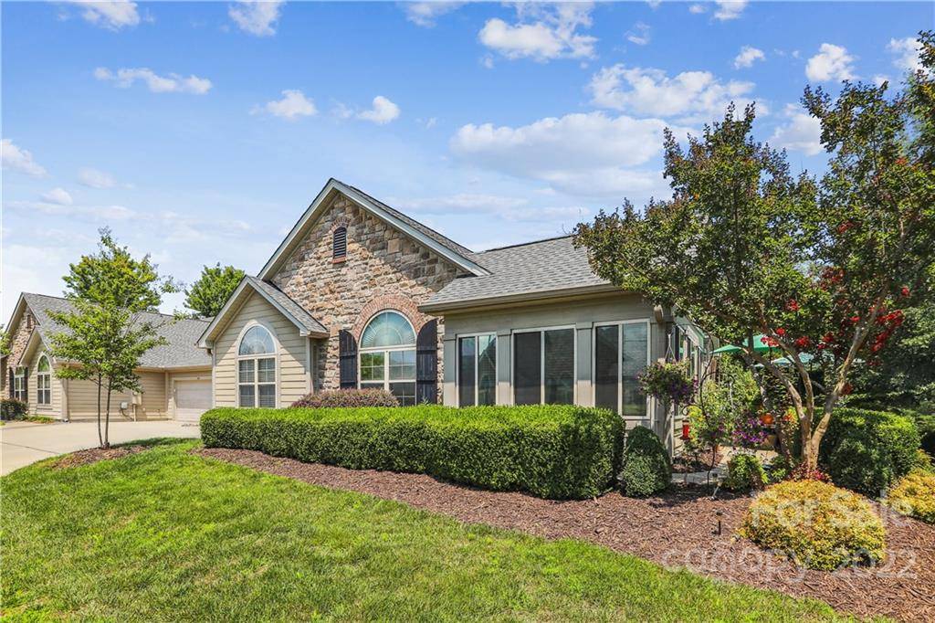 Tega Cay, SC 29708,860 Ledgestone CT