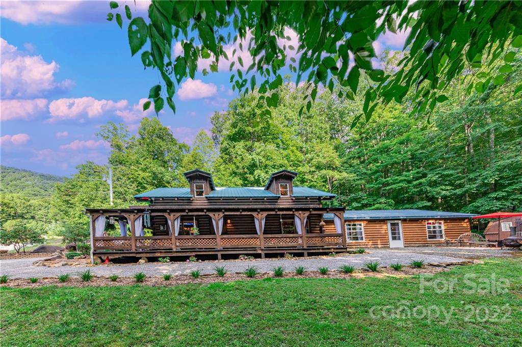 Green Mountain, NC 28740,32 A & W LN