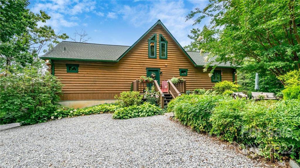 Zirconia, NC 28790,348 Hawks Point DR
