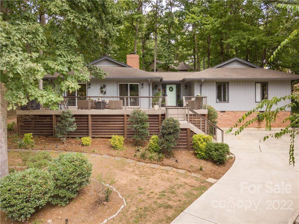 Lake Wylie, SC 29710,5 Timberidge CT