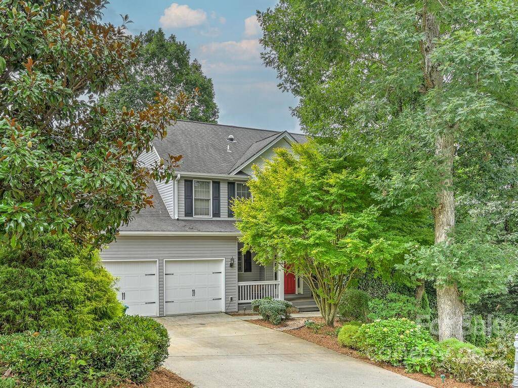 Arden, NC 28704,102 Wood Glen CT