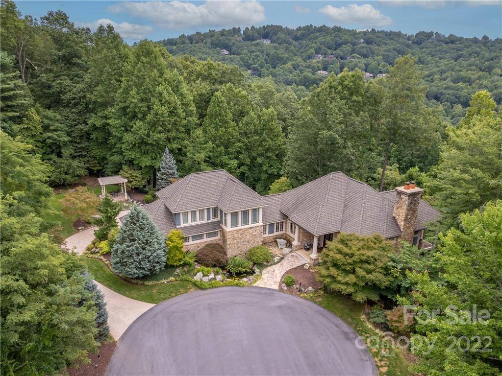 Hendersonville, NC 28739,412 Raven Cliff DR