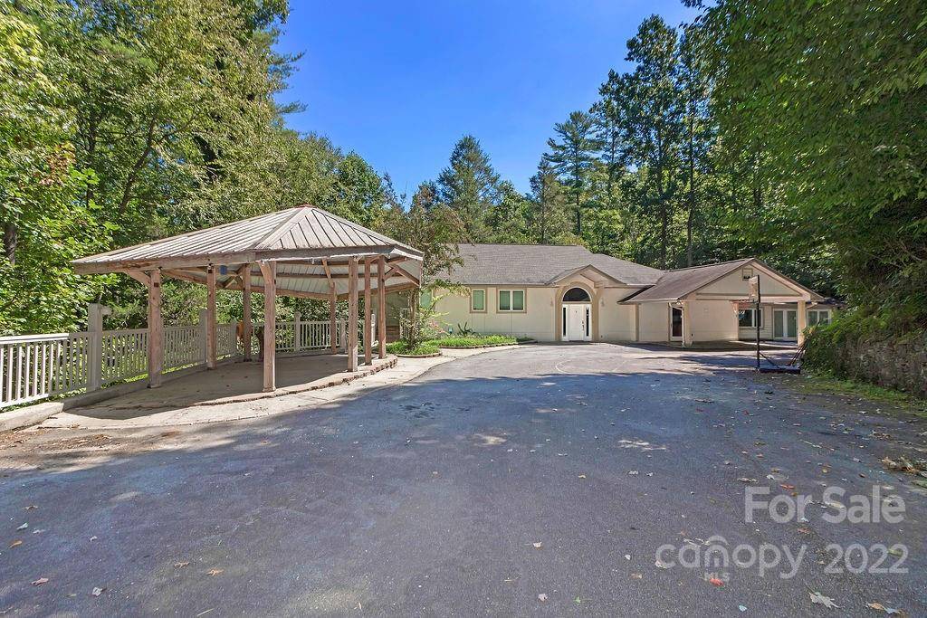 Pisgah Forest, NC 28768,293 Sweetwater LN