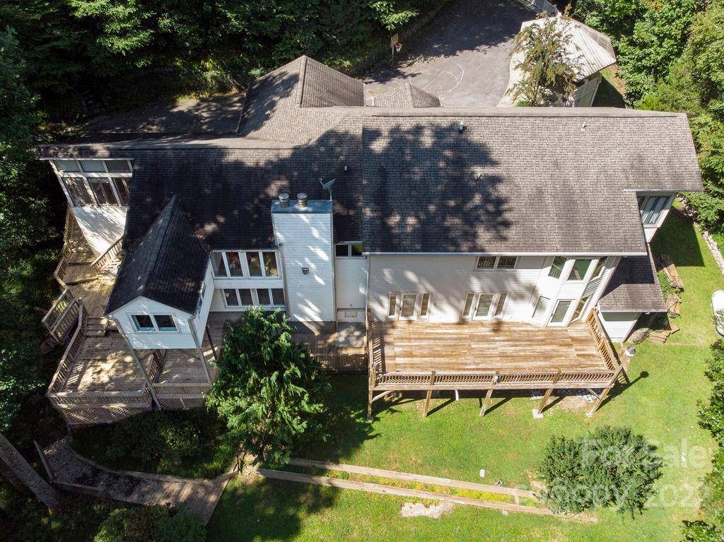 Pisgah Forest, NC 28768,293 Sweetwater LN