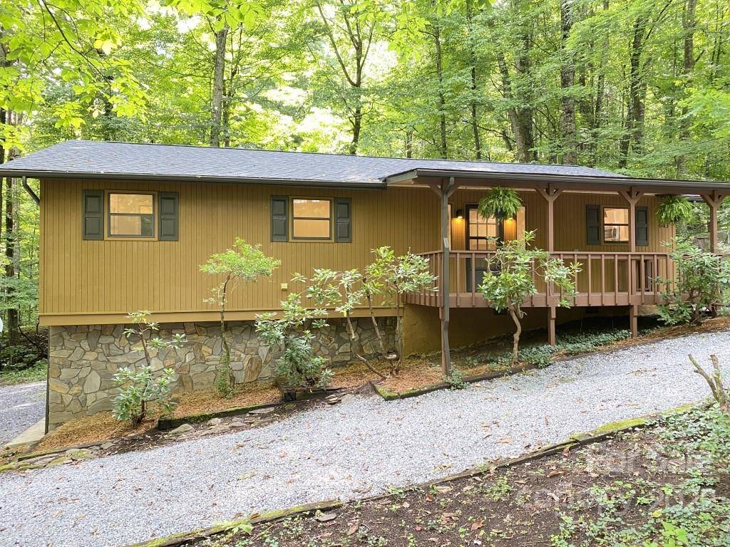 Maggie Valley, NC 28751,643 Timberline DR