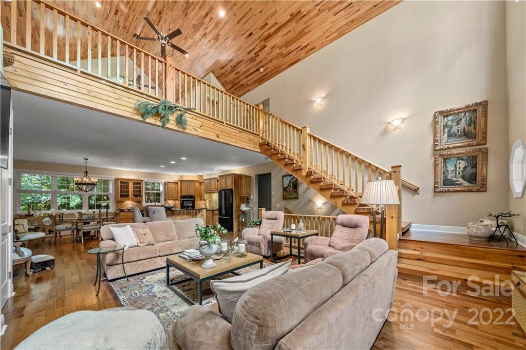 Maggie Valley, NC 28751,59 Ash DR