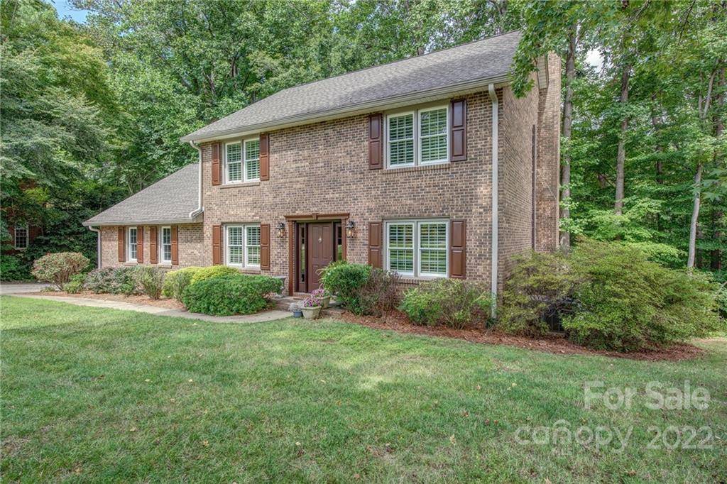 Gastonia, NC 28056,3430 Thoroughbred CT