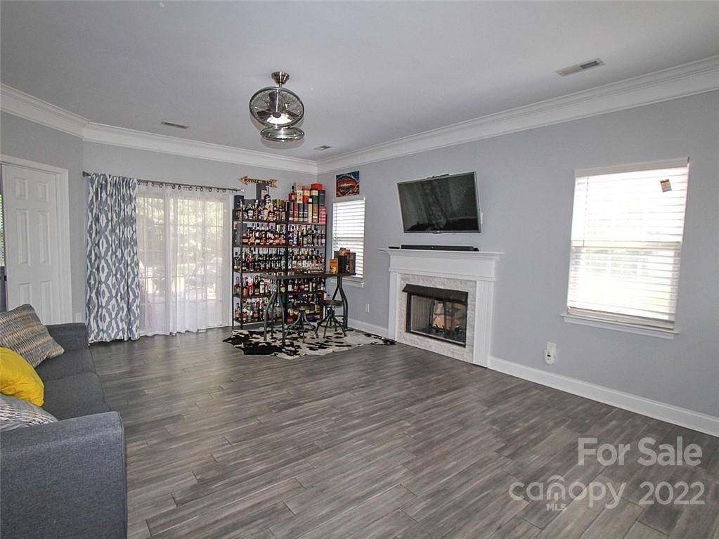 Charlotte, NC 28215,9629 Callison CT