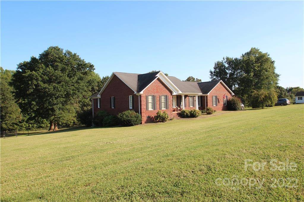 Shelby, NC 28152,214 Silver Creek LN