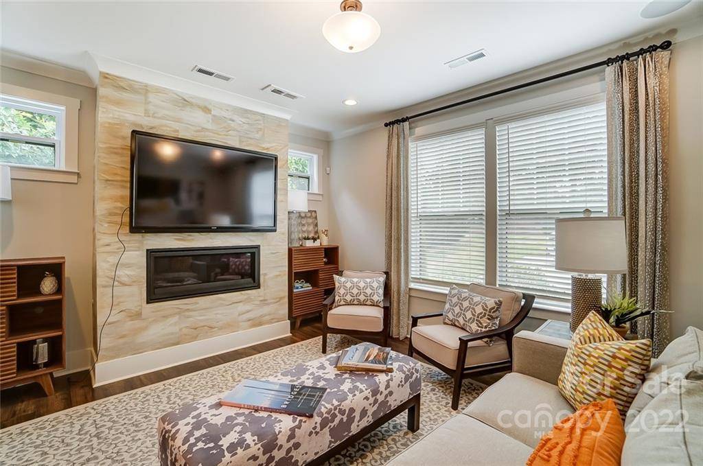 Charlotte, NC 28205,2833 Shamrock DR
