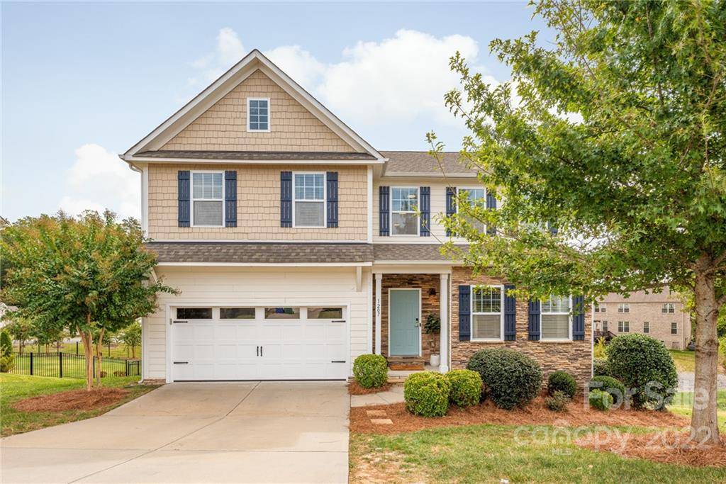 Matthews, NC 28104,1207 Clover LN