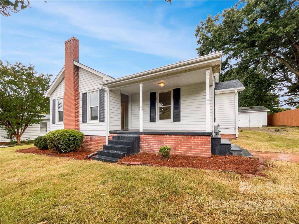 Kannapolis, NC 28081,804 Walker ST