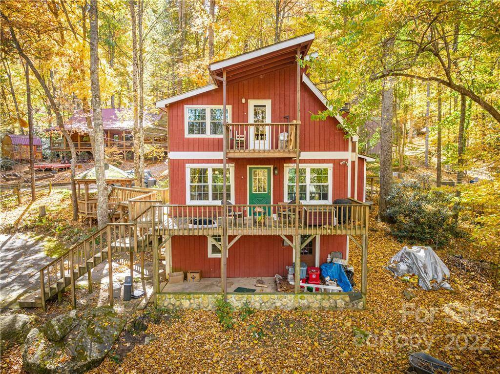 Maggie Valley, NC 28751,27 Shady LN