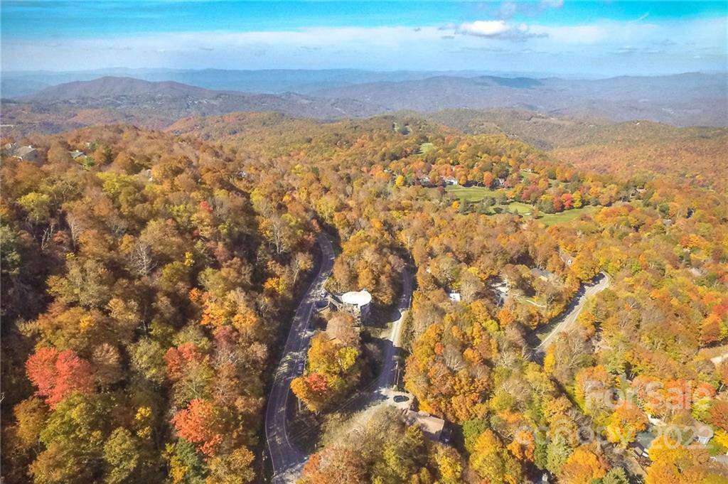 Beech Mountain, NC 28604,130 Village RD