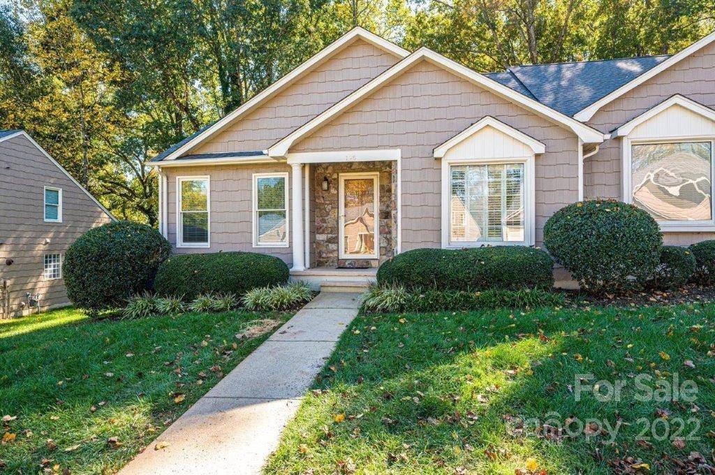 Hickory, NC 28601,196 39th Avenue CT NW