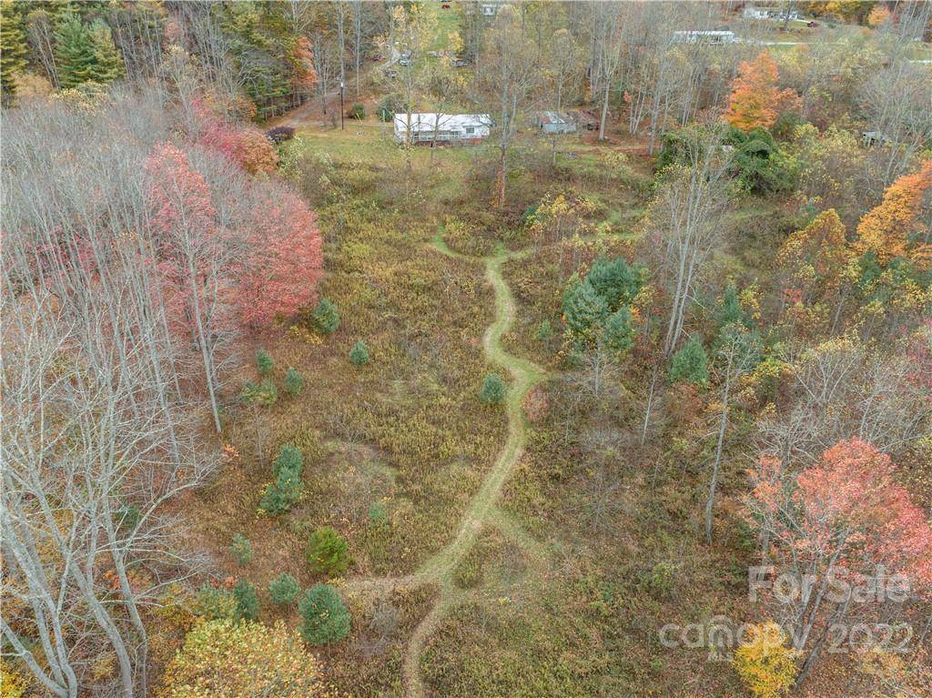 Bakersville, NC 28705,270 Spicewood LN