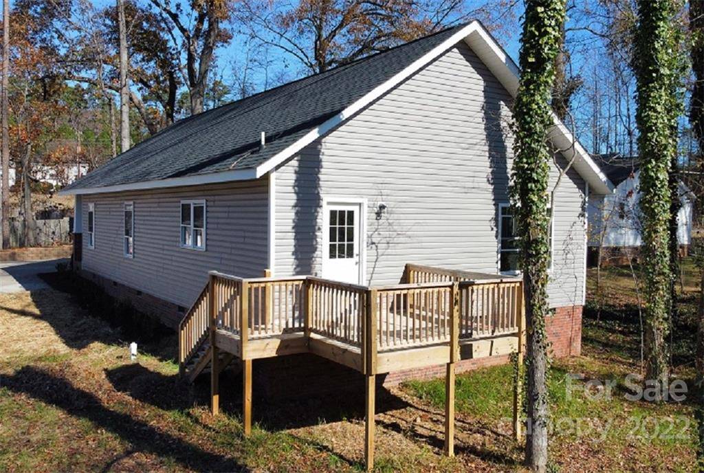 Kannapolis, NC 28081,107 Wayne AVE