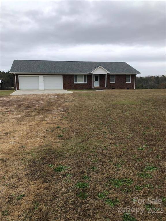 Ellerbe, NC 28338,305 McCall RD