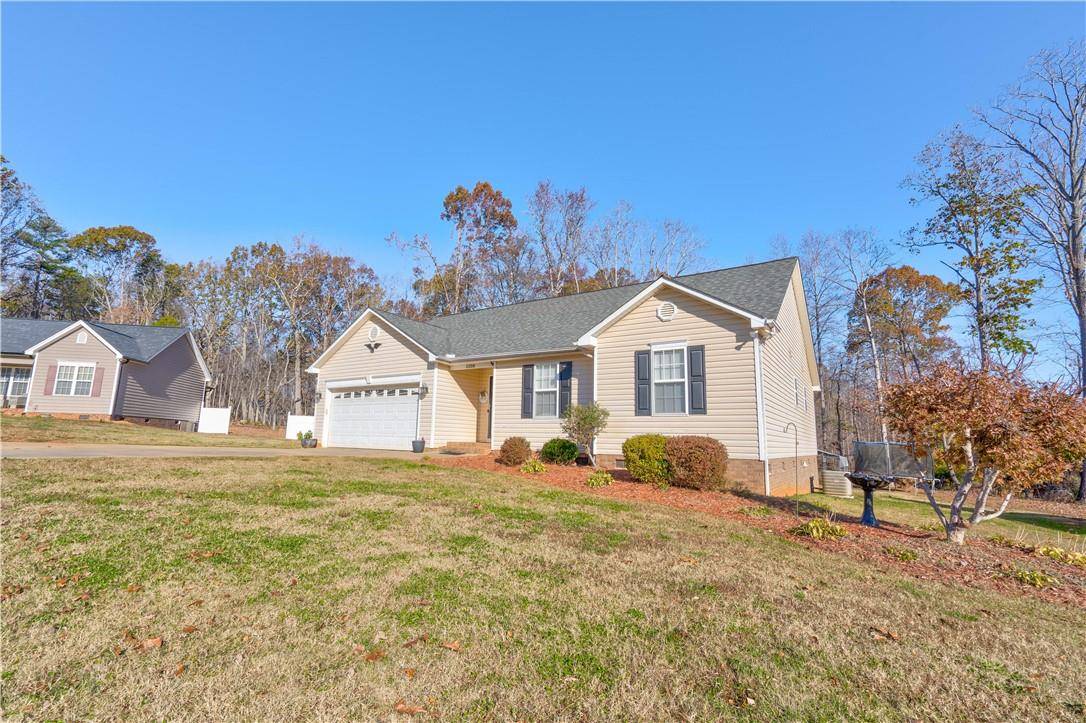 Gastonia, NC 28052,5208 Canvasback CT