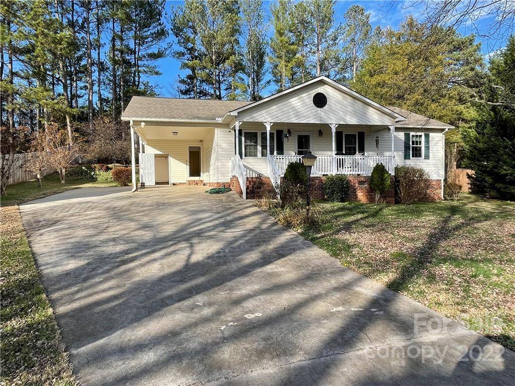 Linwood, NC 27299,210 Plum DR