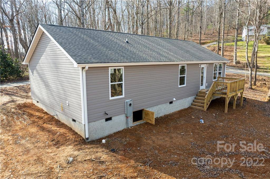 Horse Shoe, NC 28792,60 Oakwood DR