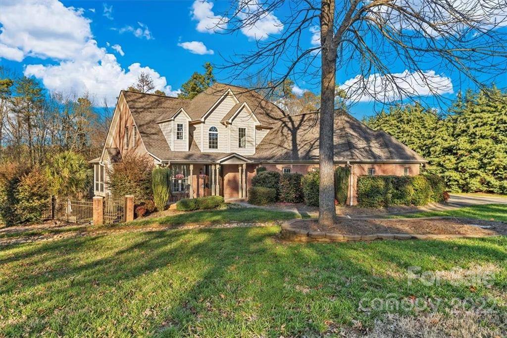 York, SC 29745,2561 Cozy Cove DR