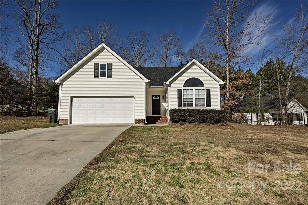 Clover, SC 29710,517 Kittiewake LN