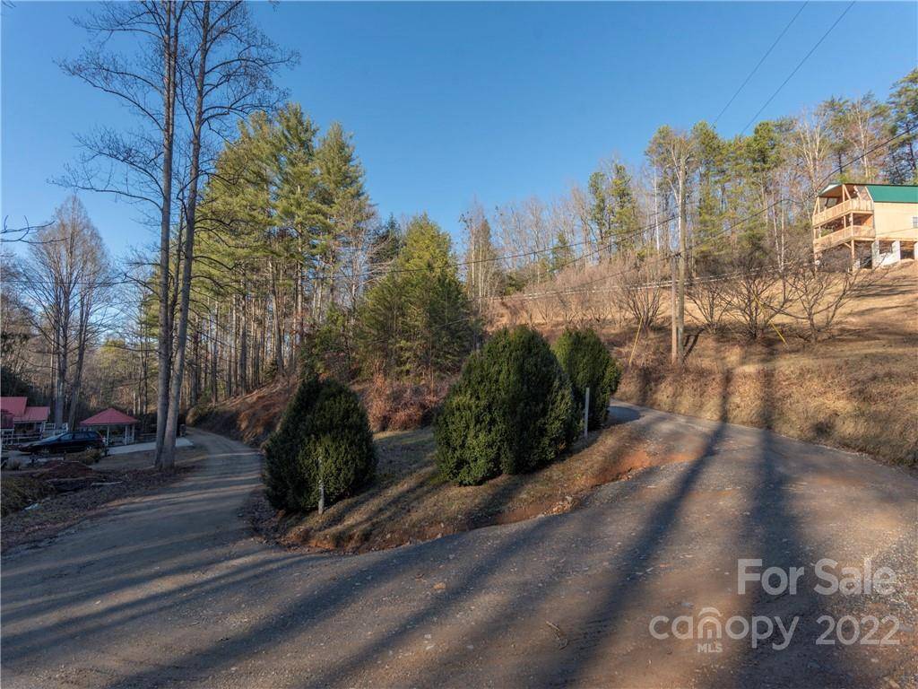 Whittier, NC 28789,00 Cougar LN