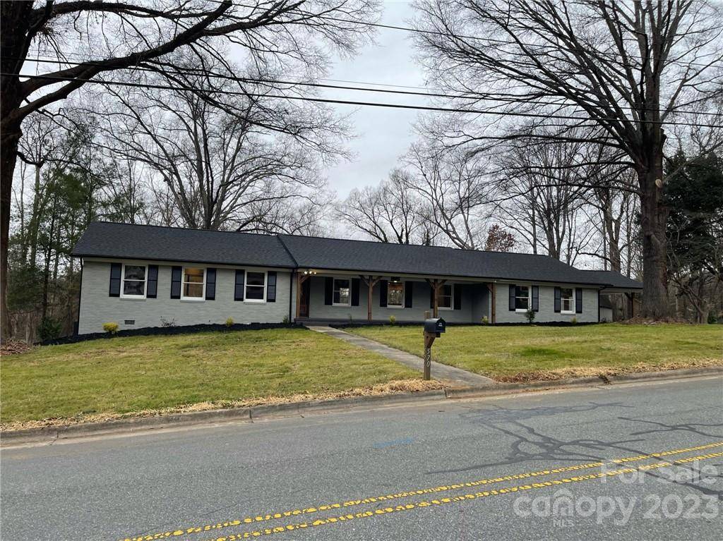 Concord, NC 28025,570 Crestside DR SE