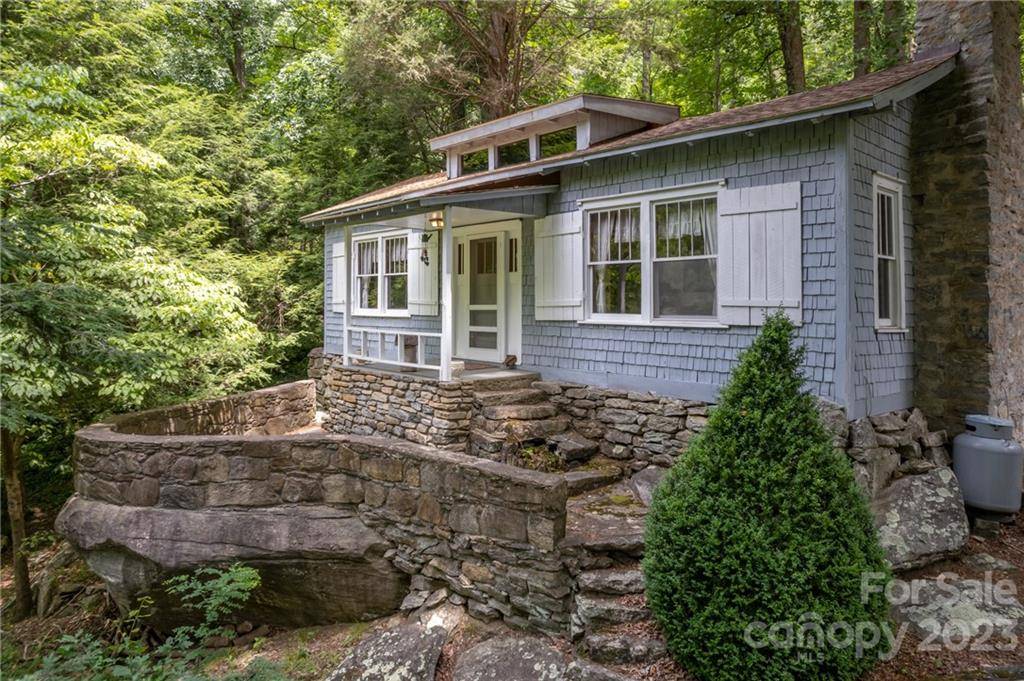 Chimney Rock, NC 28720,113 Sierra PL