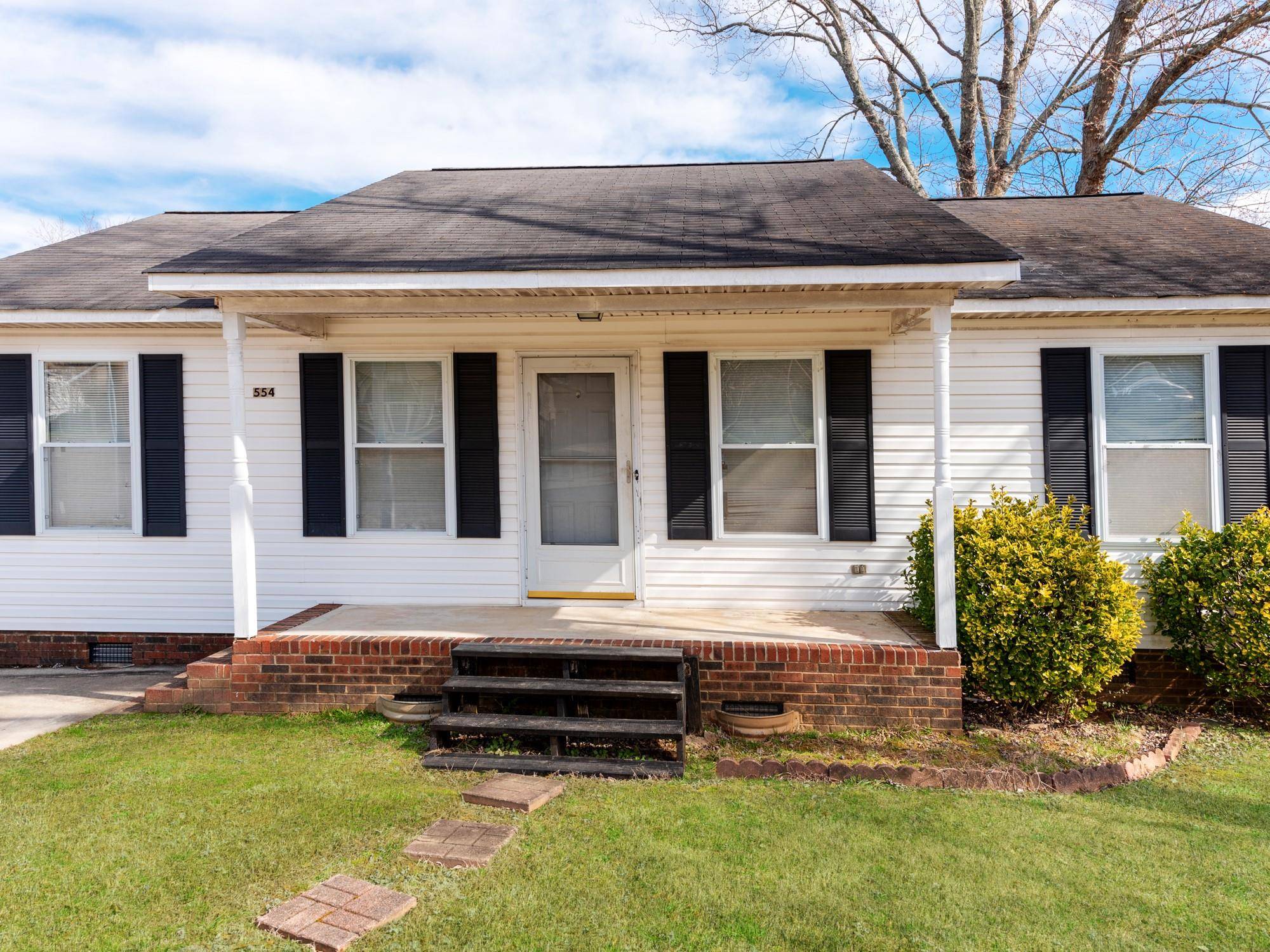 Kannapolis, NC 28083,554 Hunter AVE