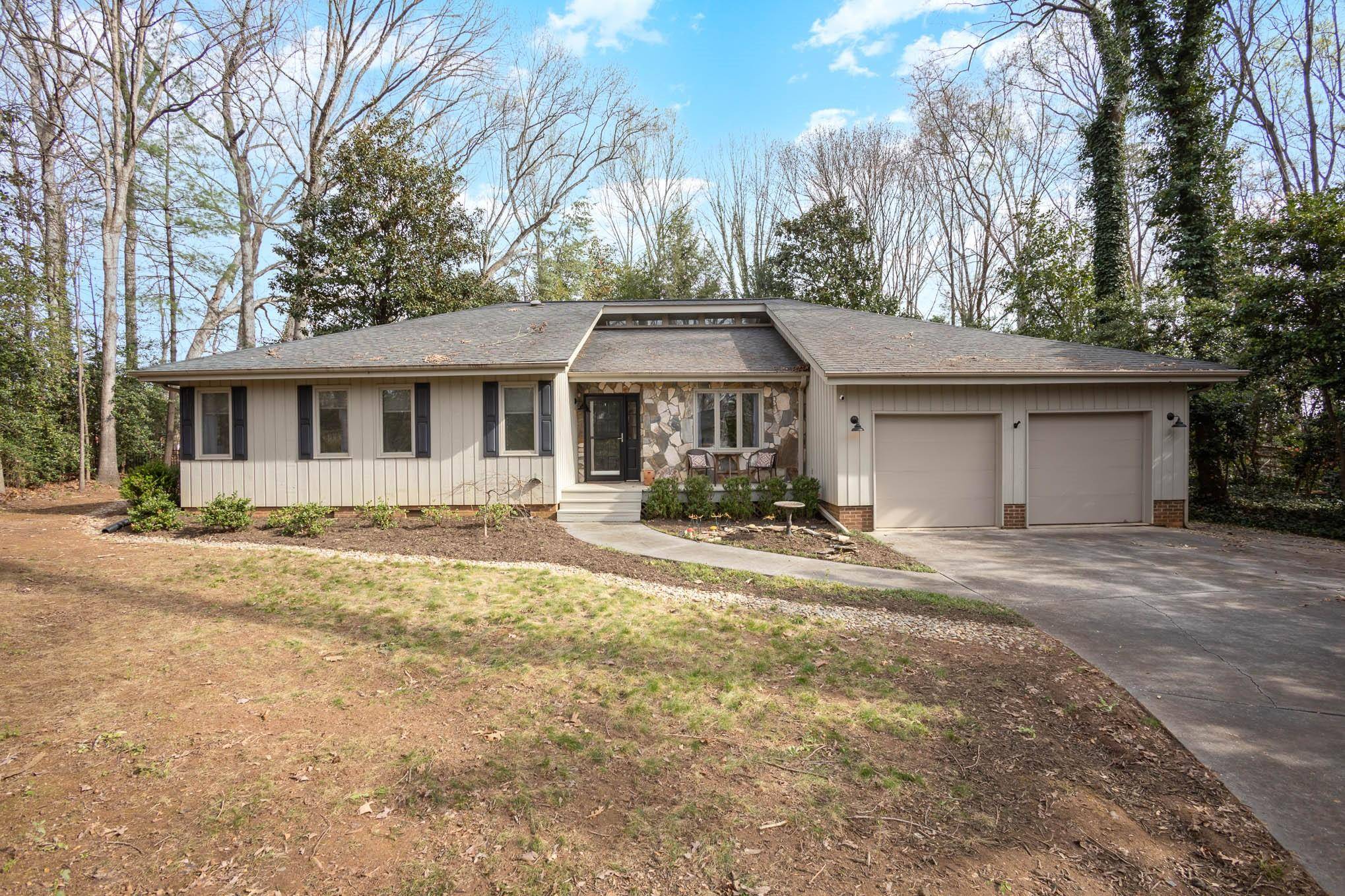 Lake Wylie, SC 29710,7 Woodvine LN