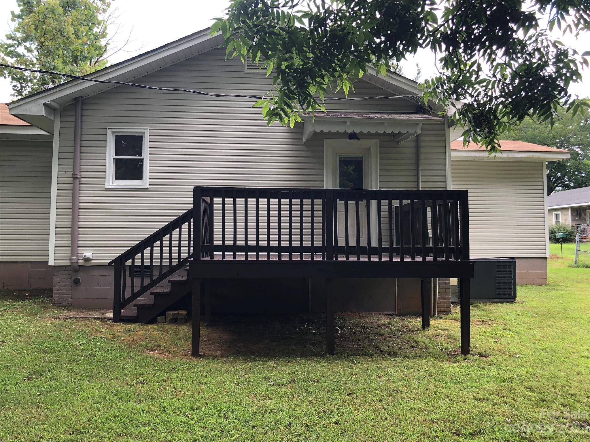 Norwood, NC 28128,612 Pope ST