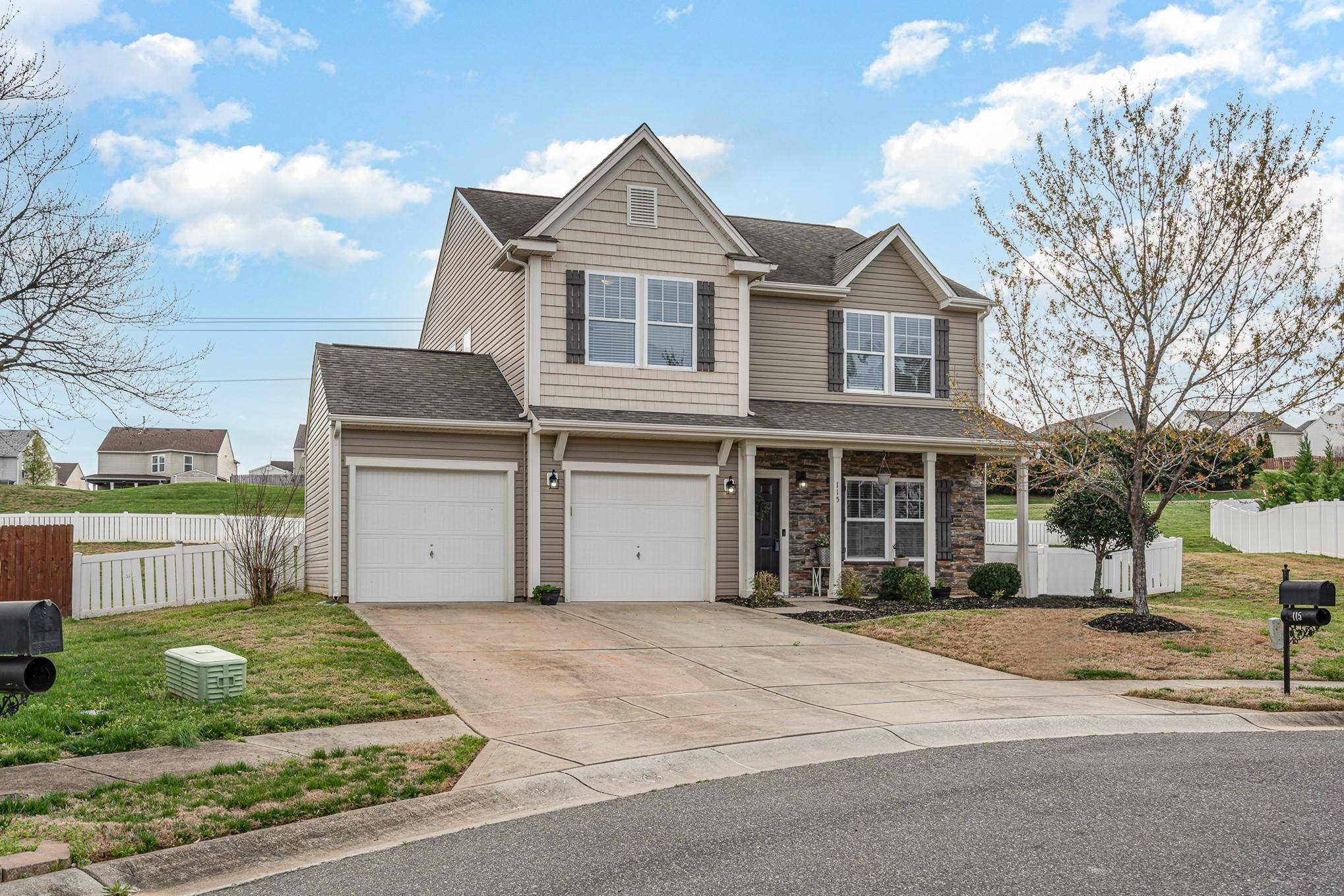 Mount Holly, NC 28120,115 Lexi Mason CT