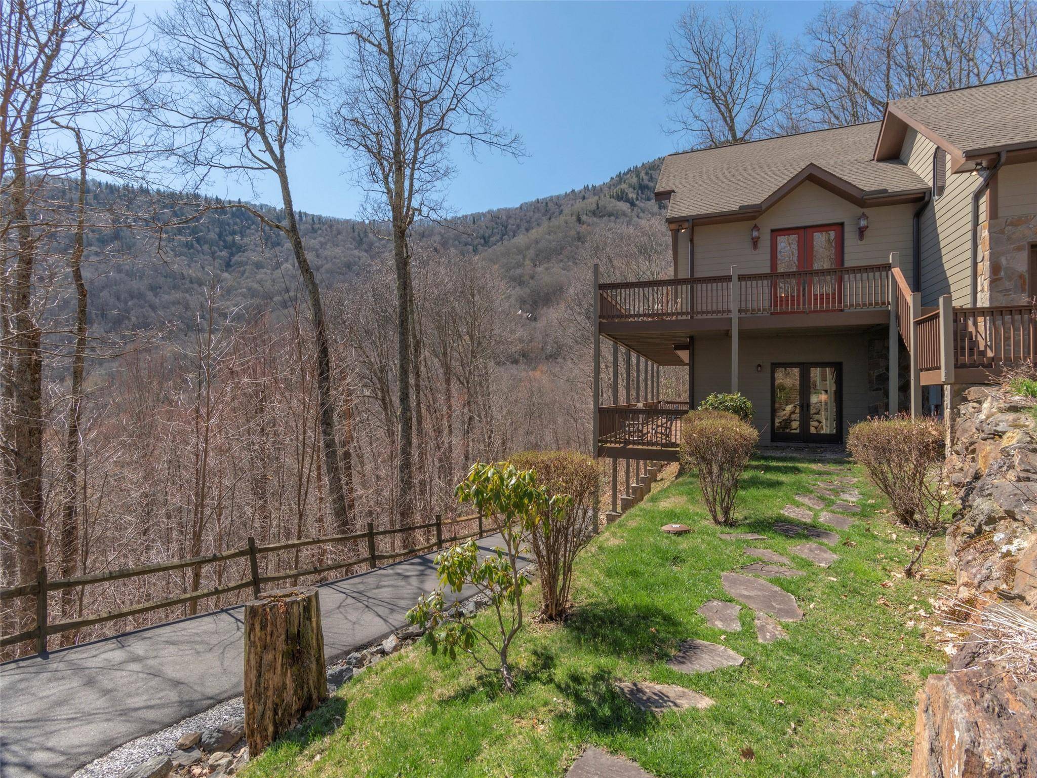 Waynesville, NC 28786,1752 Winding Creek DR