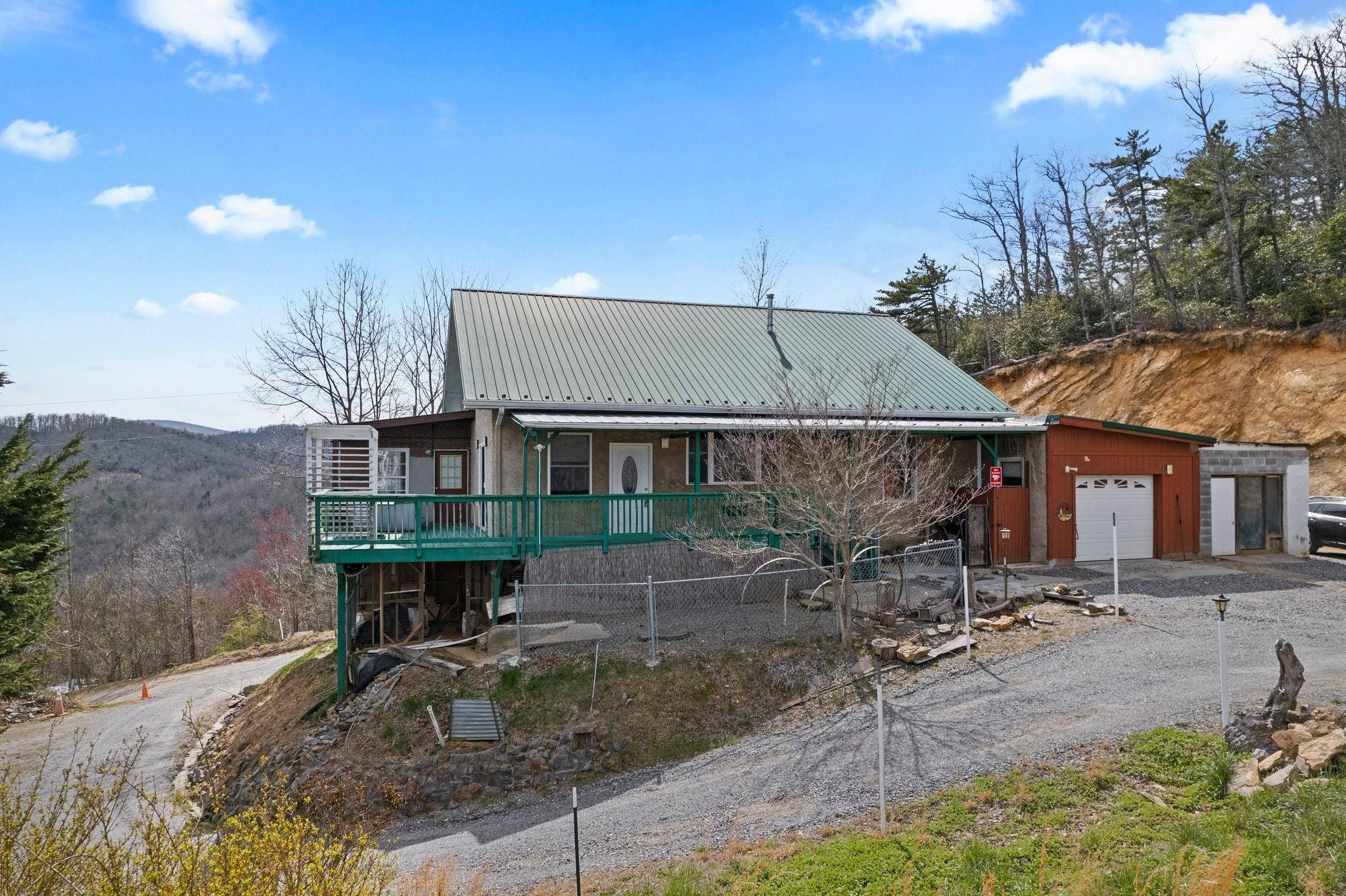 Black Mountain, NC 28711,33 Faholoa Ridge RD