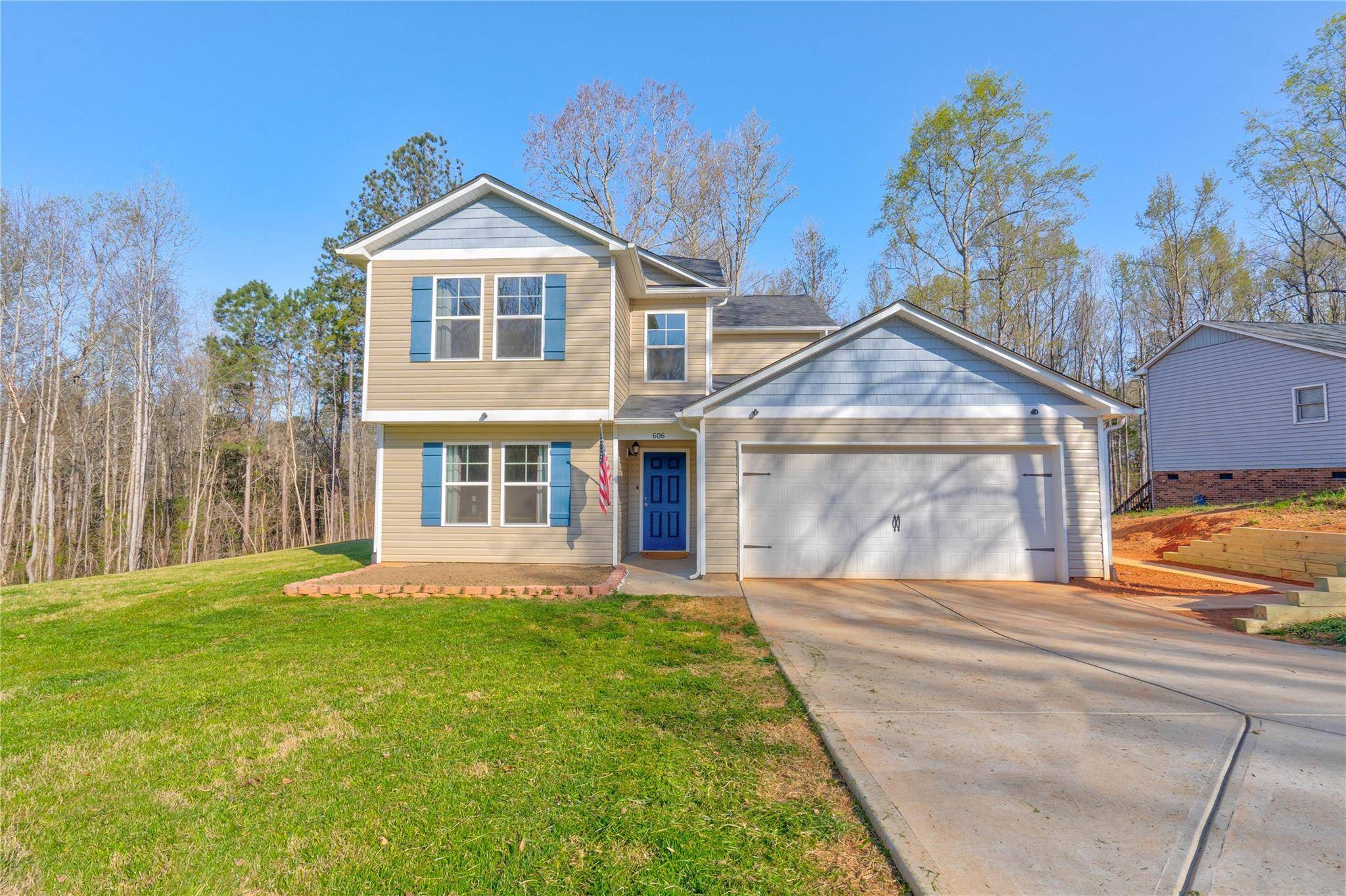 Kings Mountain, NC 28086,606 Plantation DR