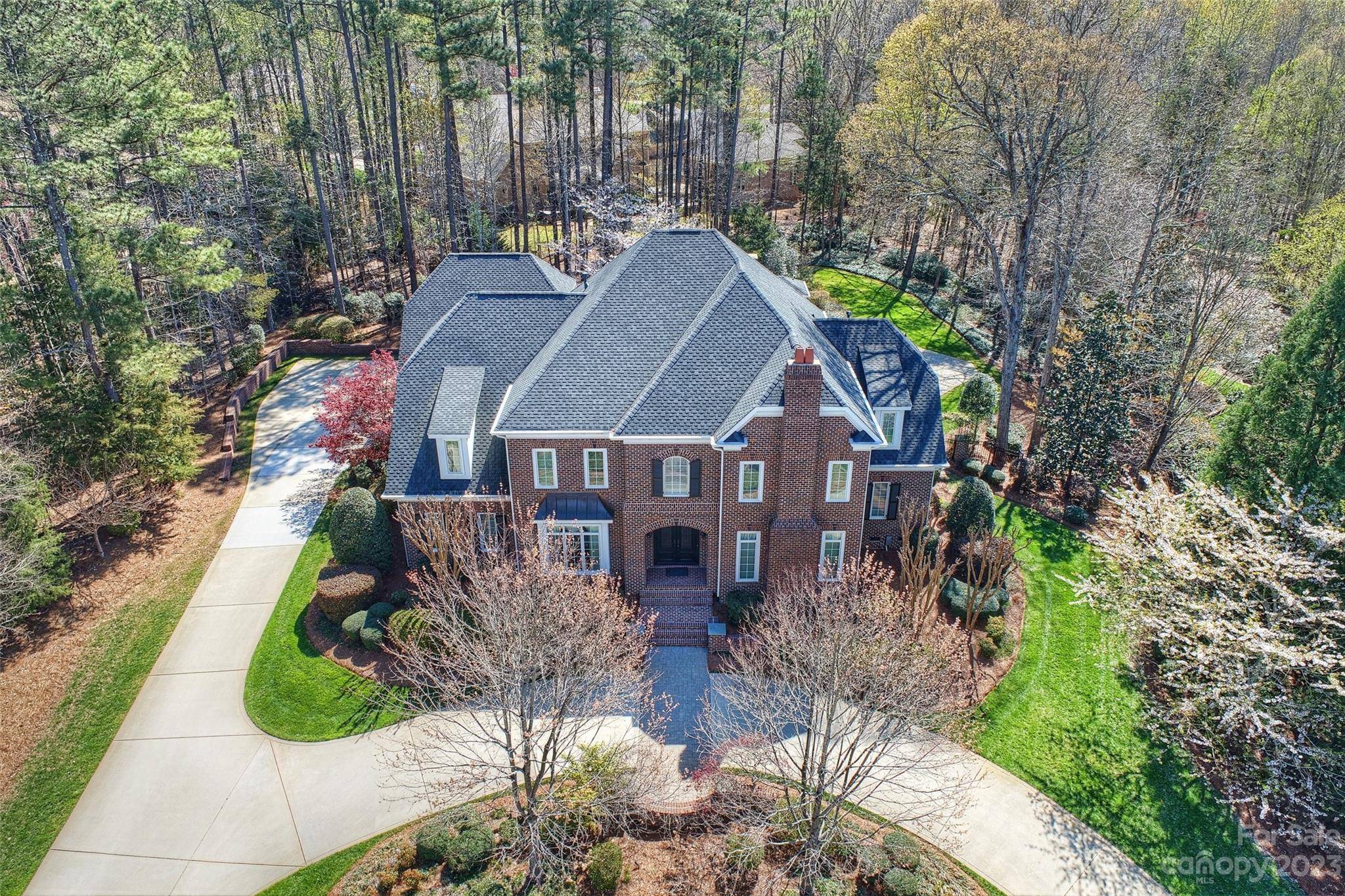 Matthews, NC 28104,2093 Kings Manor DR